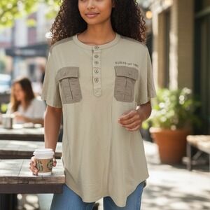GUESS EST‎ 1981 Beige Utility Pocket Henley T Shirt Women's Size Medium
